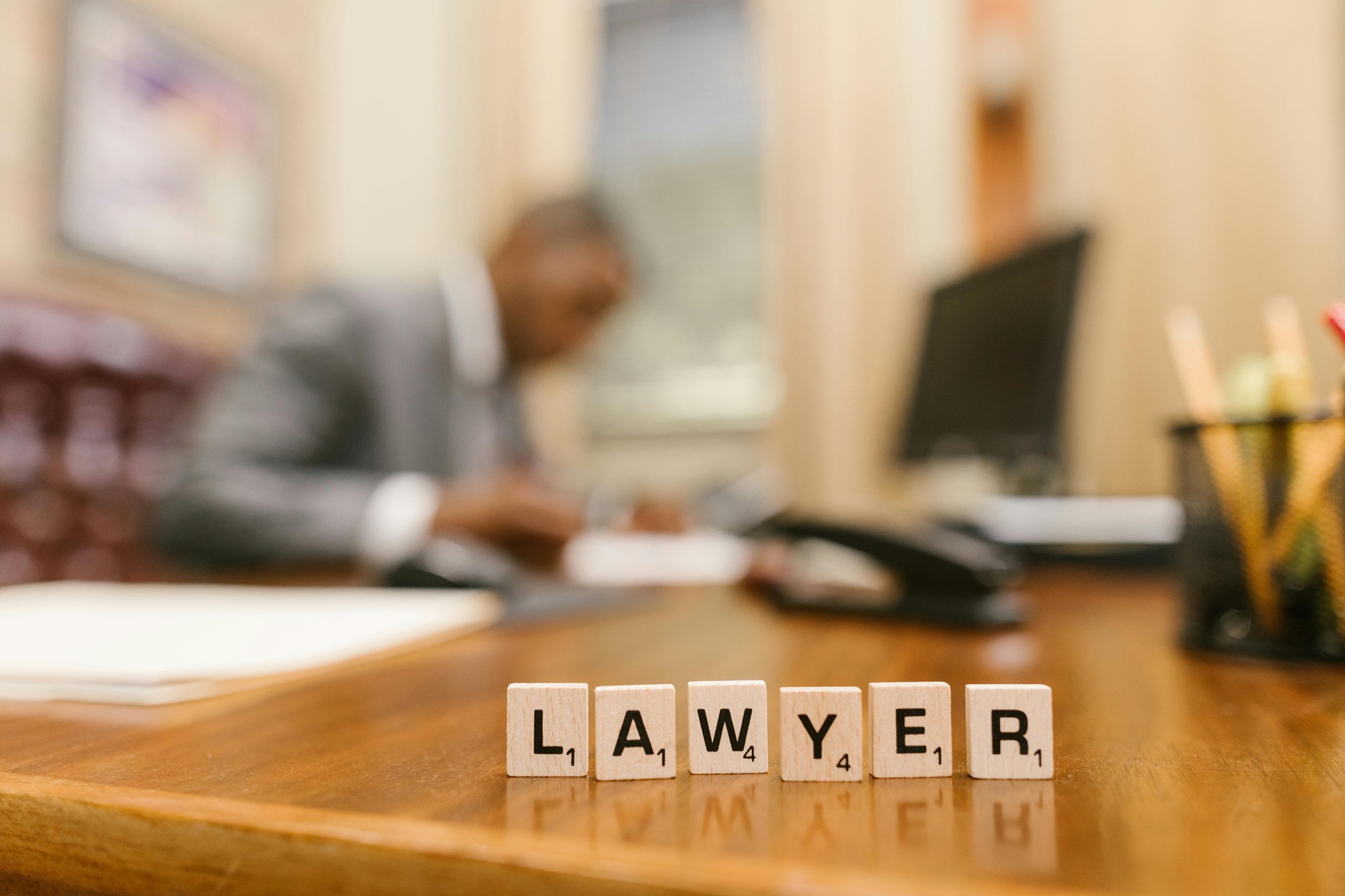 Entertainment Lawyers: Representing Artists, Musicians, and Media